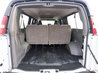 2022 Chevrolet Express 12 PASSENGER in Stratford, Ontario - 6 - w320h240px
