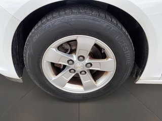 2016 Chevrolet Malibu 1LT Sedan in Stratford, Ontario - 6 - w320h240px