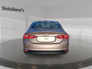 2018 Chevrolet Malibu LT in Stratford, Ontario - 3 - w320h240px