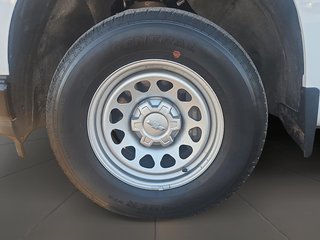 2022 Chevrolet Silverado 1500 LTD REGULAR CAB 4X2 in Stratford, Ontario - 6 - w320h240px