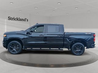 2023 Chevrolet Silverado 1500 Crew Cab 4x4 Custom in Stratford, Ontario - 5 - w320h240px