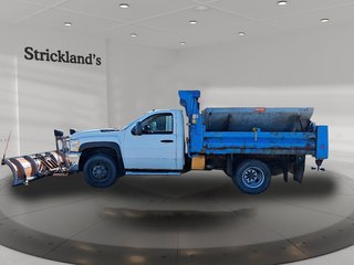 2013 Chevrolet Silverado 3500 WT in Stratford, Ontario - 5 - w320h240px