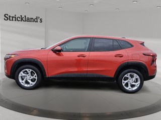 2024 Chevrolet Trax LS in Stratford, Ontario - 5 - w320h240px
