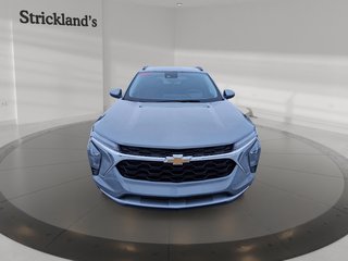 2025 Chevrolet Trax LT in Stratford, Ontario - 2 - w320h240px