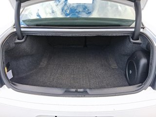 2023 Chrysler 300 S AWD in Stratford, Ontario - 6 - w320h240px