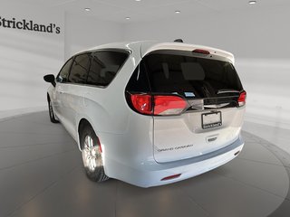 2024 Chrysler Grand Caravan SXT 3ROW in Stratford, Ontario - 4 - w320h240px