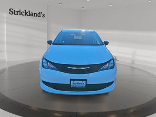 2024 Chrysler Grand Caravan SXT 3ROW in Stratford, Ontario - 2 - w320h240px