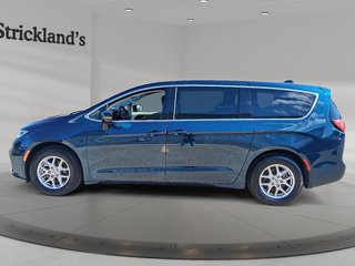 2024 Chrysler Pacifica TOURING L 3ROW in Stratford, Ontario - 5 - w320h240px
