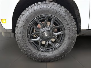 2022 Ford Maverick CREW CAB AWD in Stratford, Ontario - 6 - w320h240px