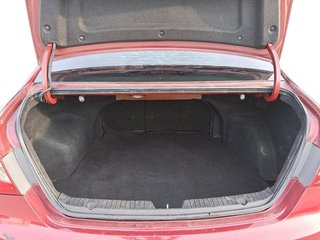 2011 Hyundai Sonata LIMITED in Stratford, Ontario - 6 - w320h240px