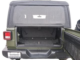 2022 Jeep Wrangler WILLYS in Stratford, Ontario - 6 - w320h240px