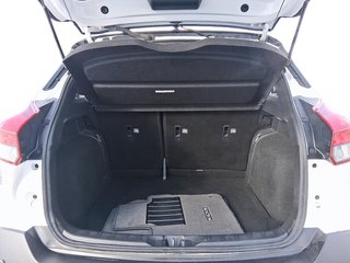 2020 Nissan Kicks SR CVT in Stratford, Ontario - 6 - w320h240px