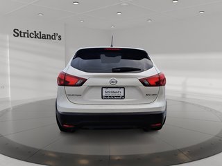 2019 Nissan Qashqai SV in Stratford, Ontario - 3 - w320h240px