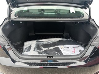 2025 Toyota Camry Hybrid XLE AWD in Stratford, Ontario - 6 - w320h240px