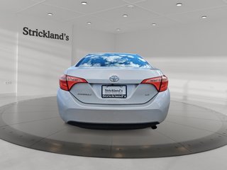 2019 Toyota Corolla LE in Stratford, Ontario - 3 - w320h240px