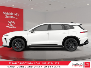 2026 Toyota Crown Signia Limited in Stratford, Ontario - 2 - w320h240px