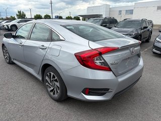 2018 Honda Civic Sedan SE in Brossard, Quebec - 4 - w320h240px