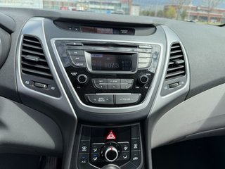Hyundai Elantra L+ 2016 à Brossard, Québec - 3 - w320h240px