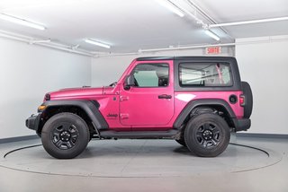 2022 Jeep Wrangler Sport in Brossard, Quebec - 4 - w320h240px