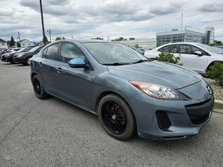 2012 Mazda 3 GX in Brossard, Quebec - 5 - w320h240px