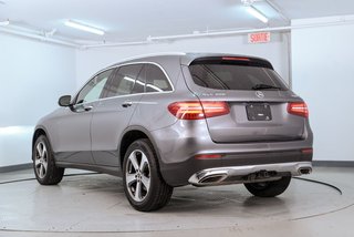 Mercedes-Benz GLC 300 2018 à Brossard, Québec - 3 - w320h240px