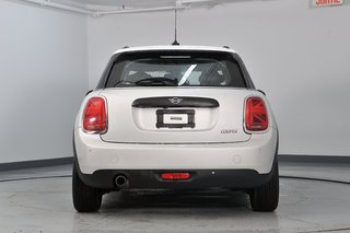 2019 MINI 5 Door Cooper in Brossard, Quebec - 6 - w320h240px