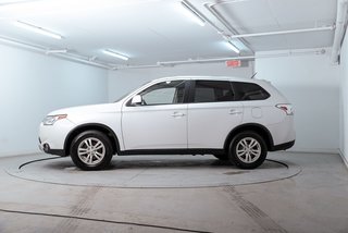 2015 Mitsubishi Outlander ES in Brossard, Quebec - 4 - w320h240px