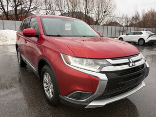 2016 Mitsubishi Outlander ES in Brossard, Quebec - 3 - w320h240px