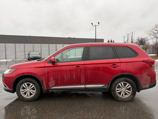 2016 Mitsubishi Outlander ES in Brossard, Quebec - 4 - w320h240px