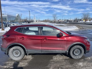 2022 Nissan Qashqai SV in Brossard, Quebec - 6 - w320h240px
