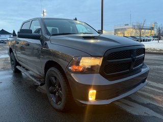 Ram 1500 Classic Express 2023 à Brossard, Québec - 3 - w320h240px