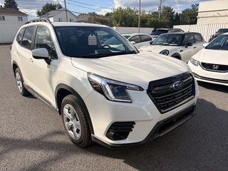Subaru Forester BASE // , CAMÉRA RECUL, CARPLAY, EYESIGHT, SIEGE C 2024 à Brossard, Québec - 3 - w320h240px