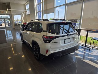 2025 Subaru Forester Limited in Brossard, Quebec - 3 - w320h240px