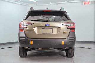 2025 Subaru Outback Wilderness // 2.4T, SIEGES CHAUFF., CARPLAY, TOIT in Brossard, Quebec - 2 - w320h240px