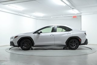 2022 Subaru WRX Sport,TOIT OUV,ECRAN 11.6P in Brossard, Quebec - 4 - w320h240px