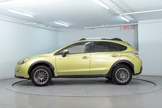 2014  XV Crosstrek hybrid Touring in Brossard, Quebec - 4 - w320h240px