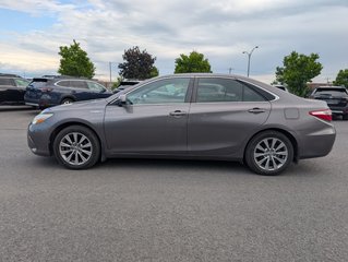 Toyota Camry Hybrid  2015 à Brossard, Québec - 5 - w320h240px