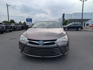 Toyota Camry Hybrid  2015 à Brossard, Québec - 2 - w320h240px