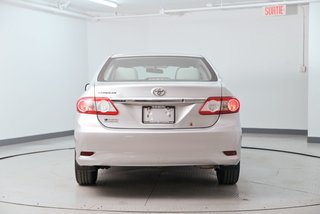 Toyota Corolla  2012 à Brossard, Québec - 2 - w320h240px