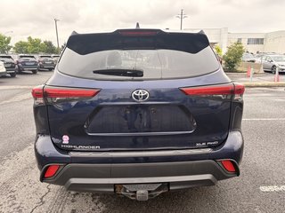 2022 Toyota Highlander XLE in Brossard, Quebec - 5 - w320h240px