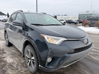 2018 Toyota RAV4 XLE in Brossard, Quebec - 3 - w320h240px