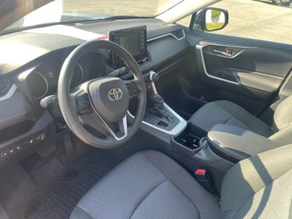 Toyota RAV4 XLE 2022 à Brossard, Québec - 5 - w320h240px
