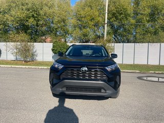 Toyota RAV4 XLE 2022 à Brossard, Québec - 3 - w320h240px
