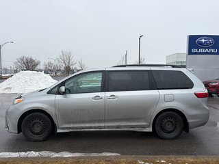 Toyota Sienna LE 2019 à Brossard, Québec - 3 - w320h240px