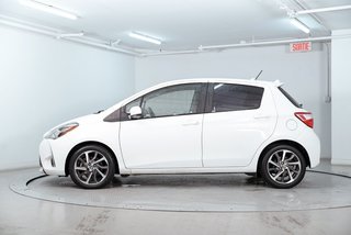 Yaris Hatchback SE 2018 à Brossard, Québec - 4 - w320h240px