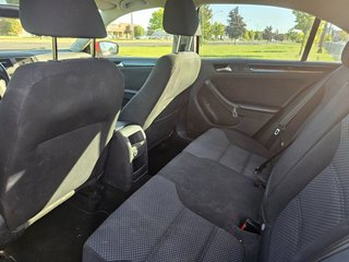 2016 Volkswagen Jetta Sedan 1.8T Sport in Brossard, Quebec - 3 - w320h240px