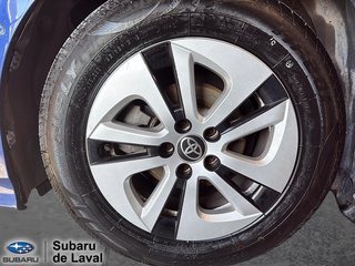 Toyota Prius Technologie 2017 à Laval, Québec - 6 - w320h240px