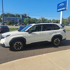 2025 Subaru Forester Convenience in Granby, Quebec - 2 - w320h240px