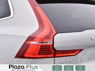 2022 Volvo XC60 MOMENTUM