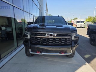 2023 Chevrolet Silverado 1500 Crew Cab Short Box 4-Wheel Drive ZR2 in Saint-Jérôme, Quebec - 3 - w320h240px